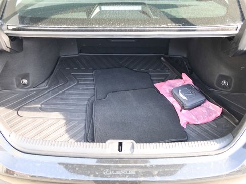 Used 2024 Lexus ES 350 350 w/ Premium Package image 36