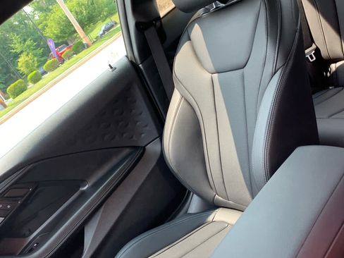 Used 2024 BMW 230i xDrive Coupe w/ Premium Package AWD/4WD image 18