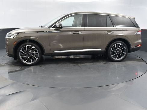 New 2025 Lincoln Aviator Reserve w/ Equipment Group 201A image 4
