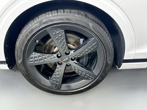 Used 2022 Genesis GV70 3.5T Sport w/ Sport Prestige Package AWD/4WD image 32