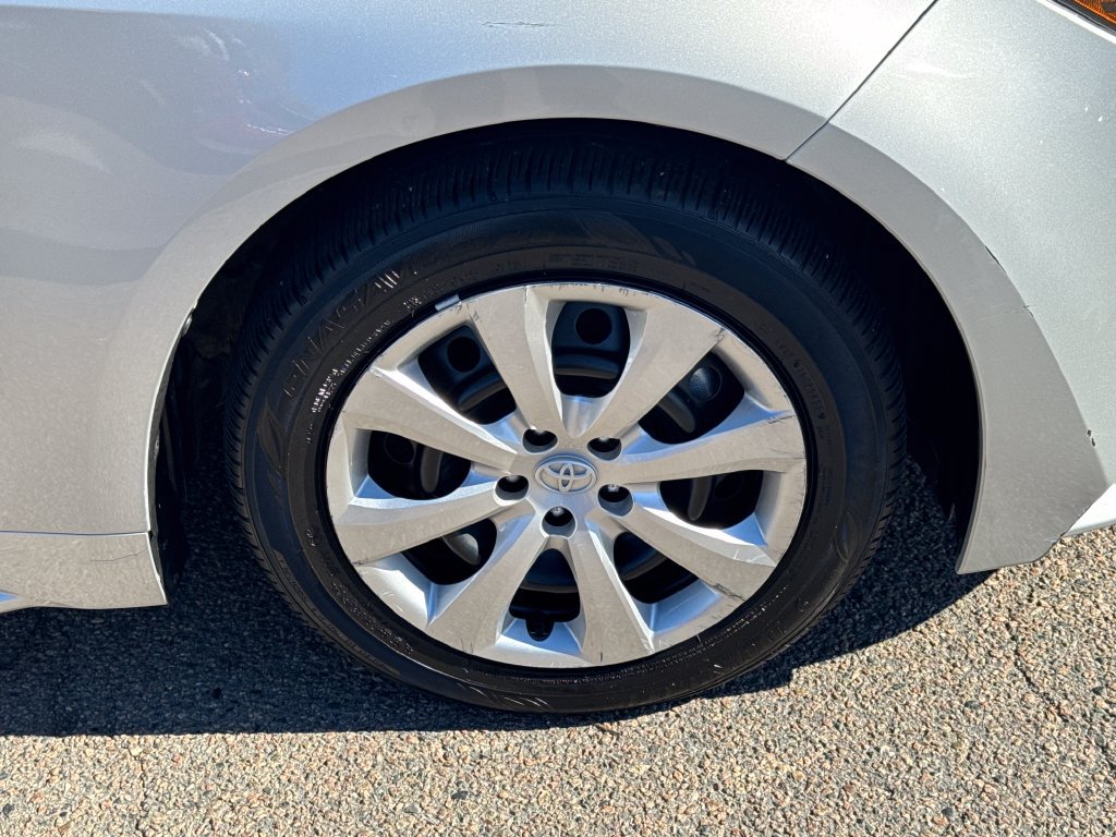 Used 2025 Toyota Corolla LE FWD image 45