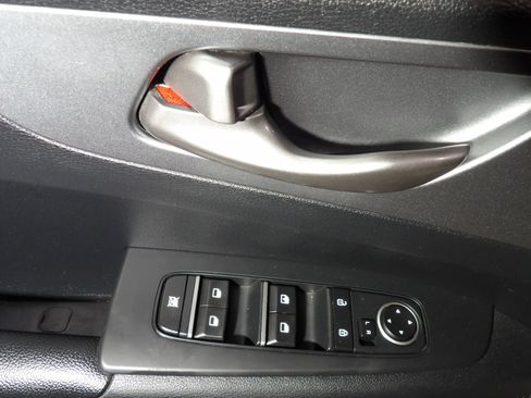 Used 2021 Kia Forte LXS image 8