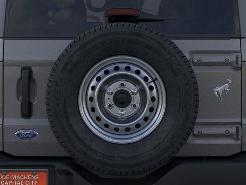 New 2025 Ford Bronco 4-Door image 25