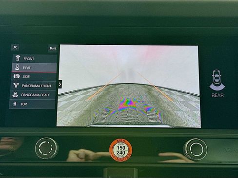 New 2025 Porsche Macan image 19