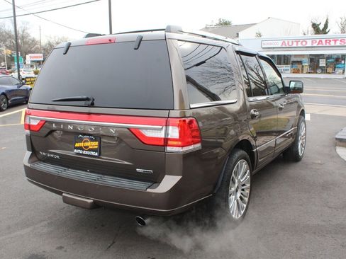 Used 2015 Lincoln Navigator 4WD image 3
