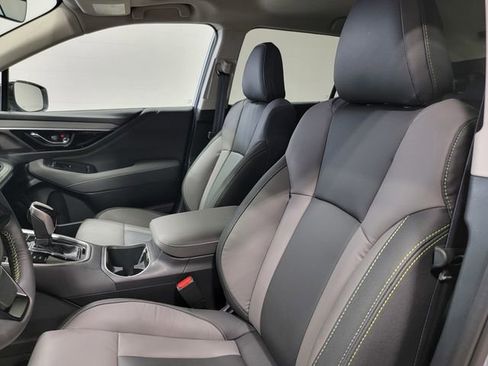 Certified 2025 Subaru Outback Onyx Edition AWD/4WD image 13