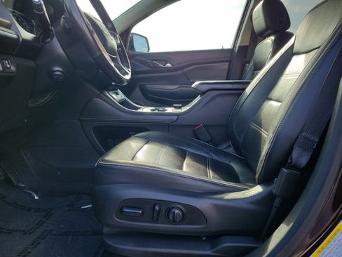 Used 2020 GMC Acadia Denali image 16