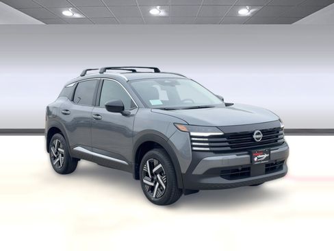 New 2026 Nissan Kicks SV w/ Cold Weather Package image 7