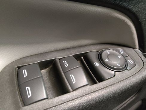 Used 2023 Chevrolet Equinox LS w/ LS Convenience Package AWD/4WD image 27