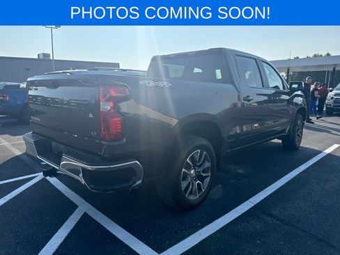 Used 2024 Chevrolet Silverado 1500 LT AWD/4WD image 3