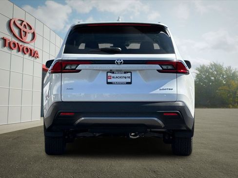 Certified 2026 Toyota Grand Highlander AWD image 4