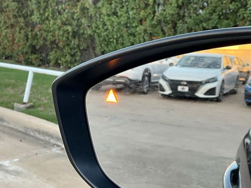 Used 2025 MAZDA CX-30 AWD 2.5 S w/ Select Sport Pkg image 19