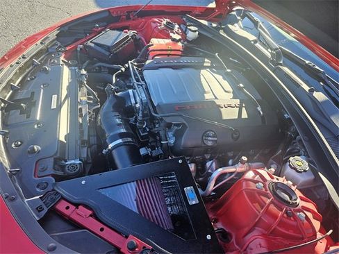 Used 2022 Chevrolet Camaro LT w/ RS Package image 18