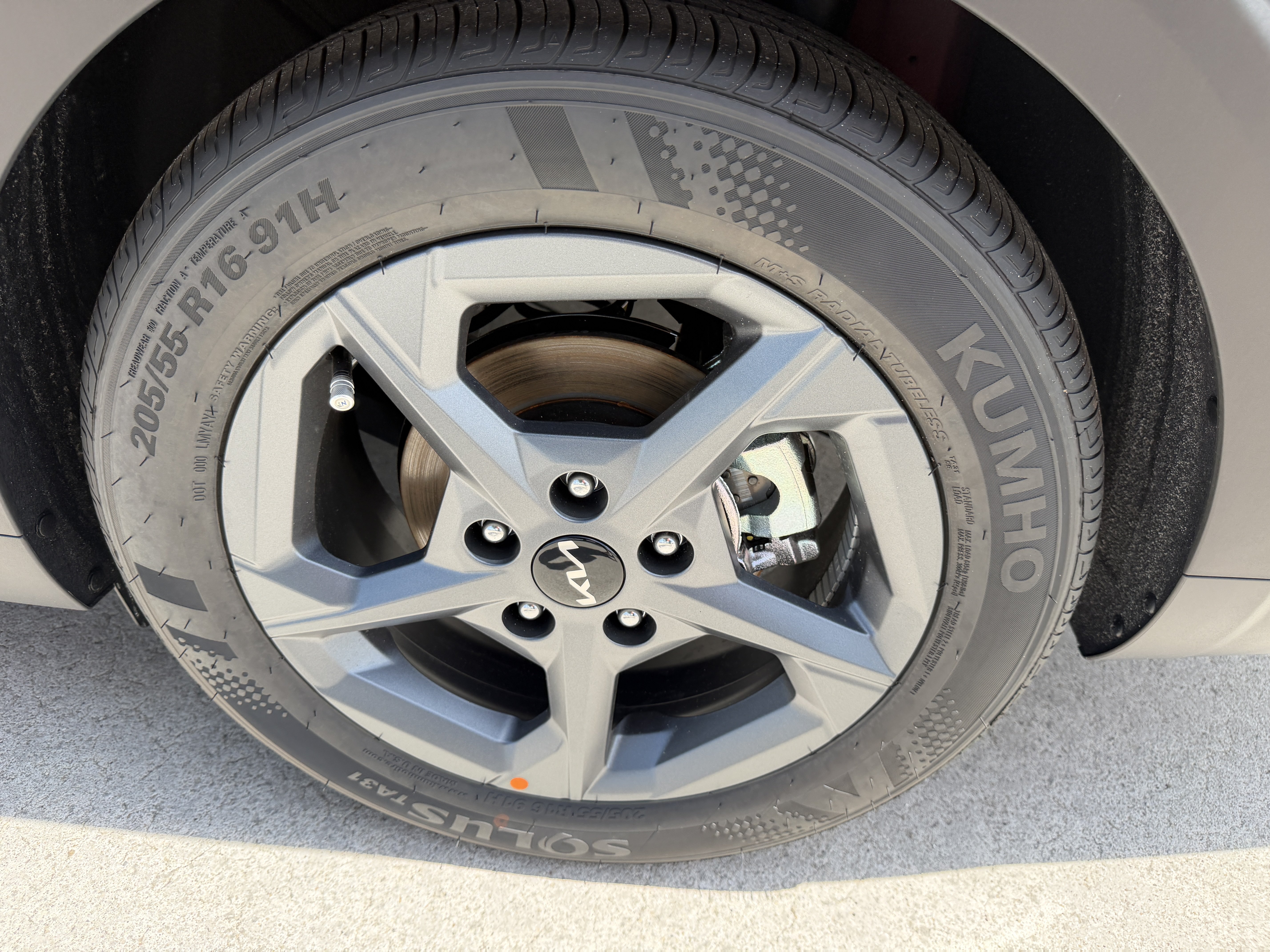 New 2026 Kia K4 FWD image 31