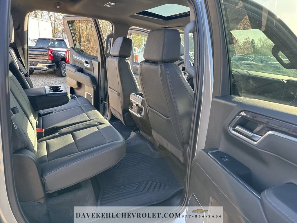 Certified 2025 Chevrolet Silverado 1500 LTZ AWD/4WD image 24