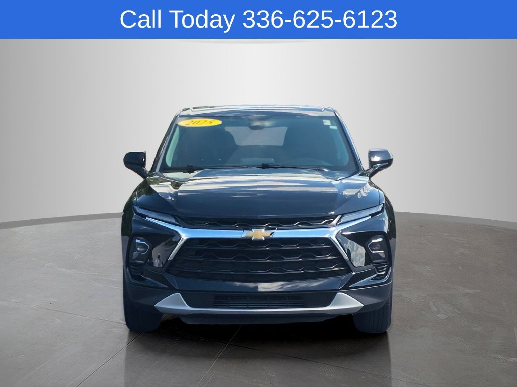 Used 2025 Chevrolet Blazer LT AWD/4WD image 6