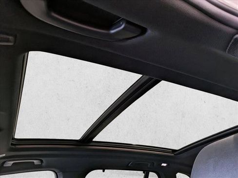 Used 2019 BMW X5 xDrive50i w/ Executive Package image 18