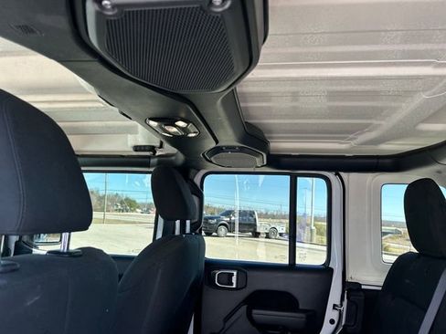 Used 2021 Jeep Wrangler Unlimited Sport image 43