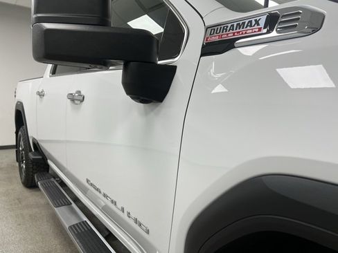 Used 2024 GMC Sierra 2500 Denali image 15
