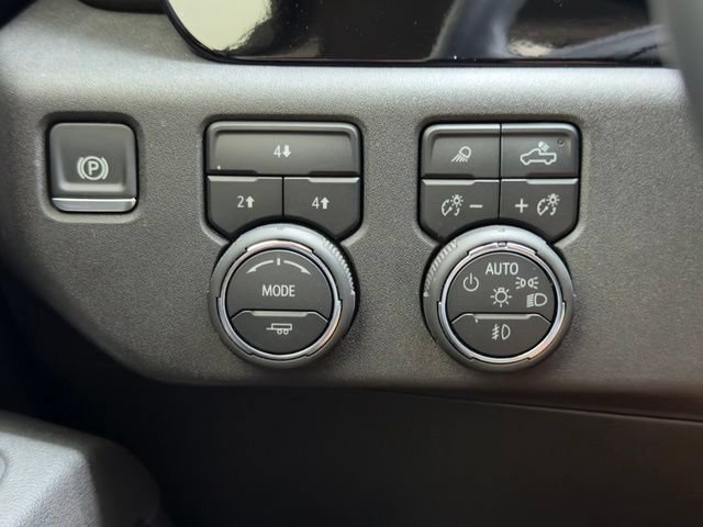 Used 2025 Chevrolet Silverado 2500 LT w/ Trail Boss Package AWD/4WD image 30