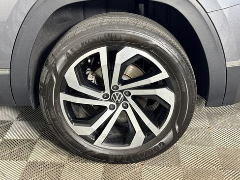 Used 2022 Volkswagen Atlas SEL AWD/4WD image 15