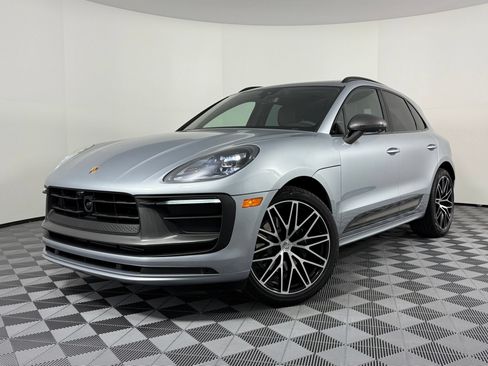 Certified 2026 Porsche Macan Turbo AWD/4WD image 1