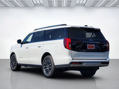 Used 2025 Ford Expedition Max Platinum AWD/4WD image 6