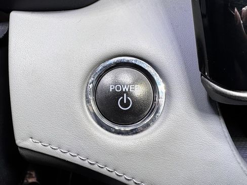 Certified 2023 Toyota Highlander XLE AWD/4WD image 35