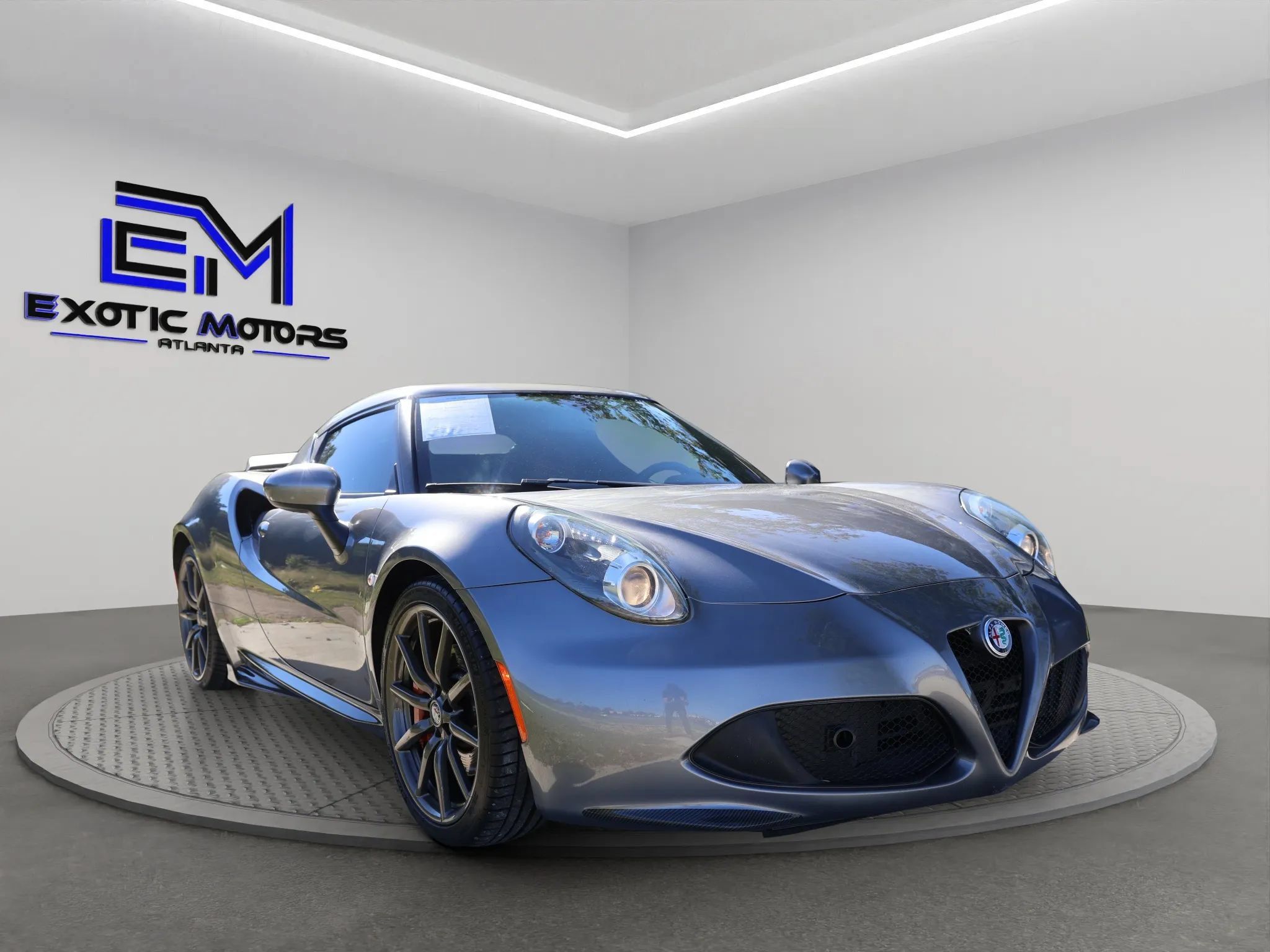 Used 2017 Alfa Romeo 4C Coupe RWD image 10