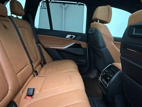 Used 2021 BMW X5 M50i w/ Executive Package AWD/4WD image 29