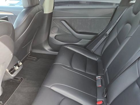 Used 2022 Tesla Model 3 Performance image 5