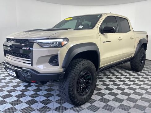 Used 2024 Chevrolet Colorado ZR2 w/ ZR2 Bison Edition AWD/4WD image 2