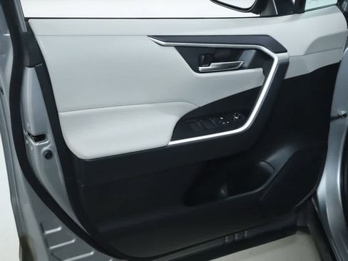 Certified 2020 Toyota RAV4 XLE image 14