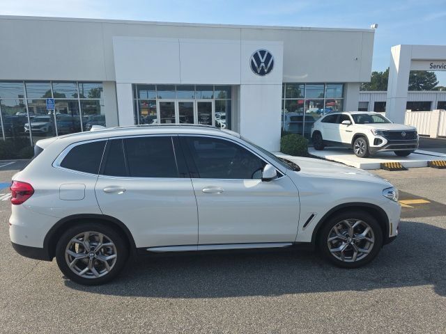 Used 2021 BMW X3 xDrive30e w/ Premium Package AWD/4WD image 2