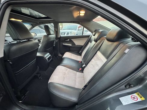 Used 2012 Toyota Camry SE image 14