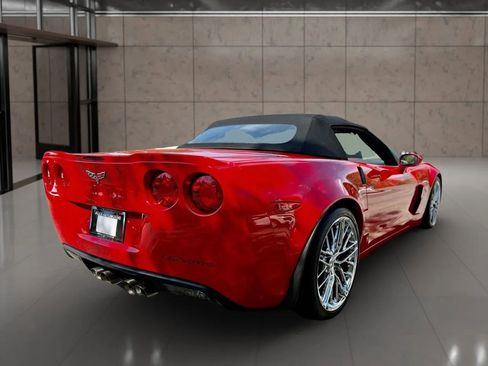 Used 2013 Chevrolet Corvette 427 w/ 1SC Preferred Equipment Group image 19