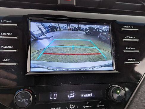 Used 2019 Toyota Camry SE FWD image 27