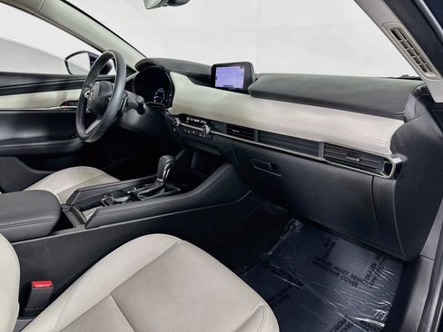 Used 2019 MAZDA MAZDA3 AWD Sedan w/ Premium Package image 30