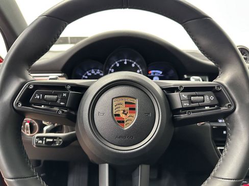 Certified 2026 Porsche Macan AWD/4WD image 24