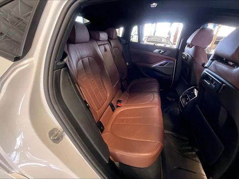 Used 2021 BMW X6 sDrive40i w/ Executive Package image 19