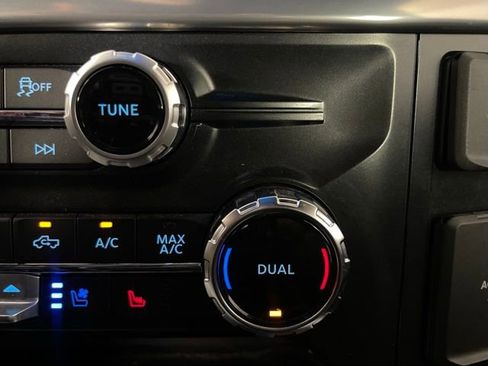 Used 2025 Ford F150 Lariat w/ Equipment Group 501A Mid image 12