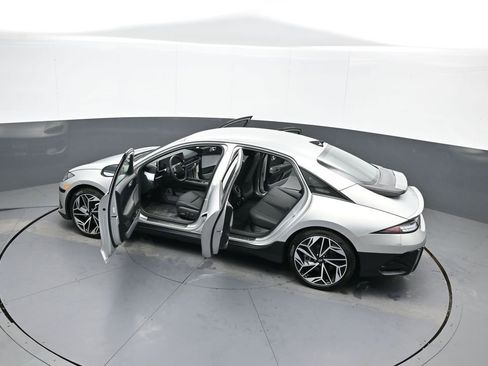 Used 2024 Hyundai Ioniq 6 SEL image 43