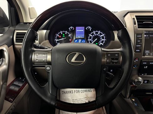 Used 2018 Lexus GX 460 Premium w/ Premium Package AWD/4WD image 24