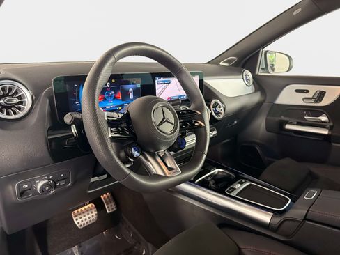 Used 2024 Mercedes-Benz GLA 35 AMG 4MATIC w/ Exclusive Package image 40