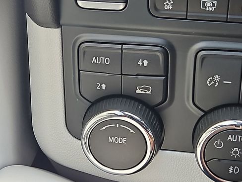 New 2025 Chevrolet Tahoe Premier image 17