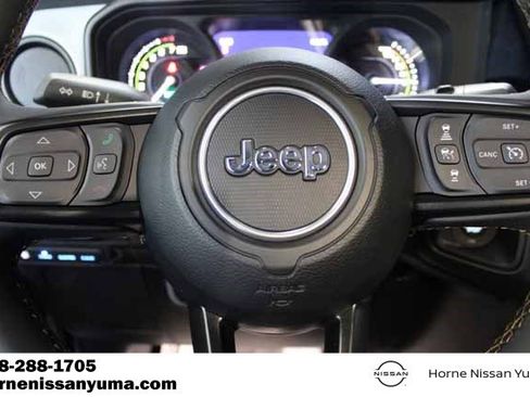 Used 2024 Jeep Wrangler Unlimited AWD/4WD image 9