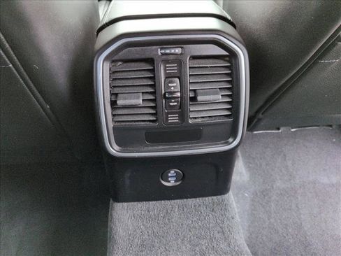 Used 2023 Porsche Macan S image 17