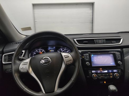 Used 2015 Nissan Rogue SL w/ SL Premium Package FWD image 22