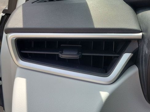 Used 2025 Toyota Corolla SE FWD image 30