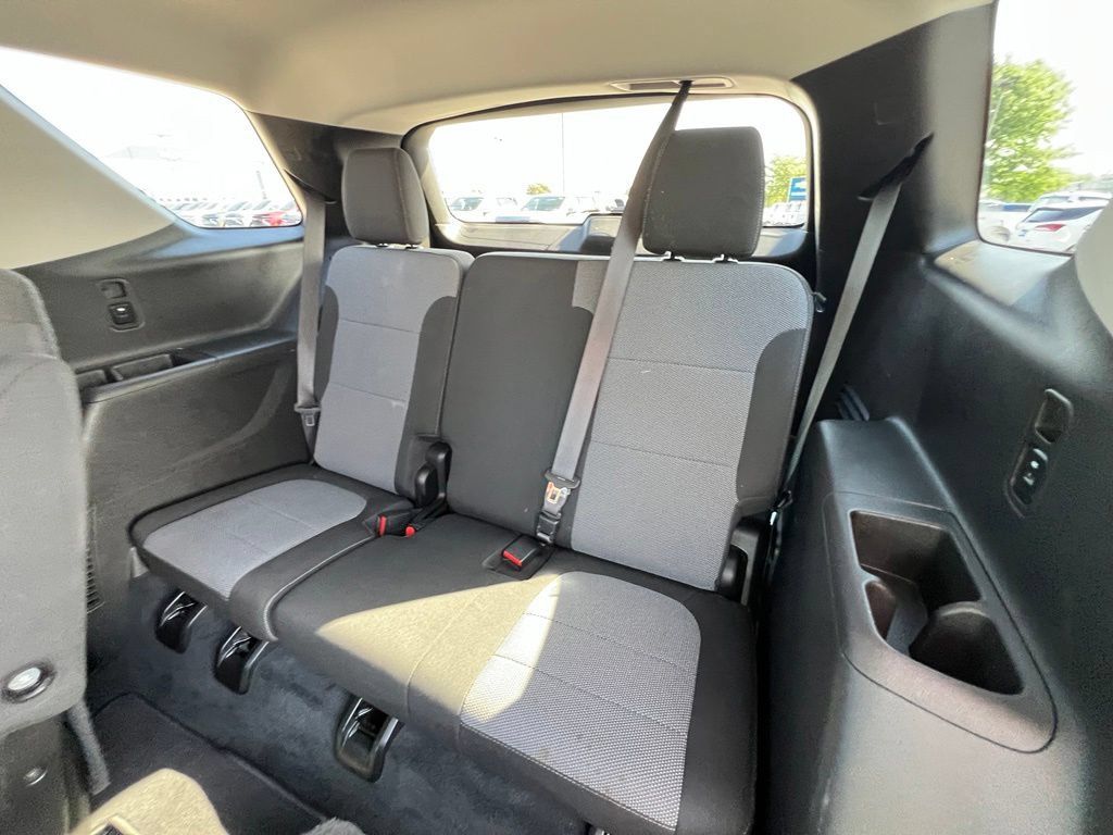 Used 2021 Chevrolet Traverse LT AWD/4WD image 21